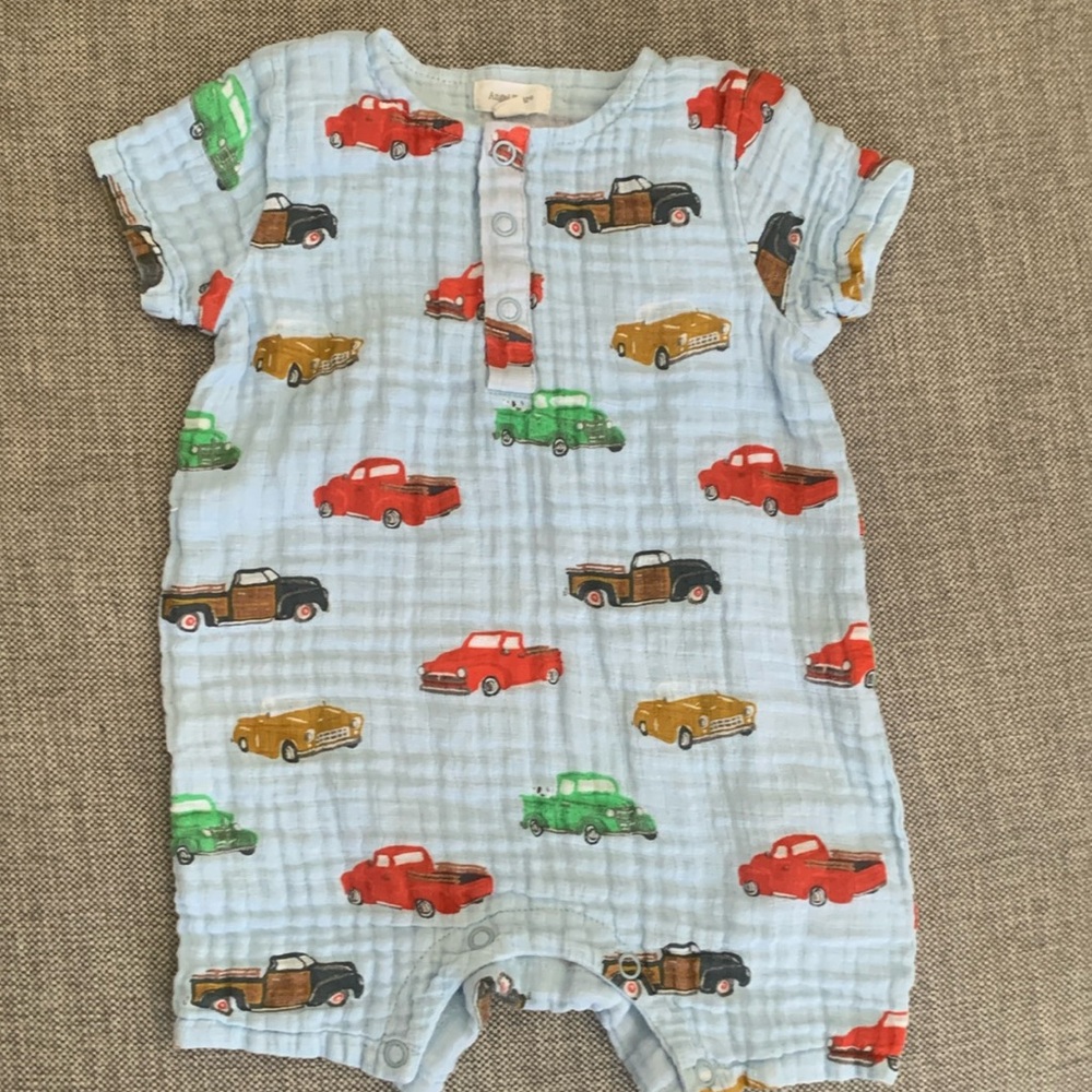 Angel Dear Muslin Shortall Truck Romper